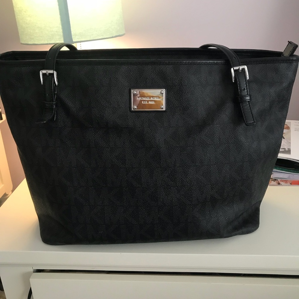 EUC Black Leather Michael Kors Bag